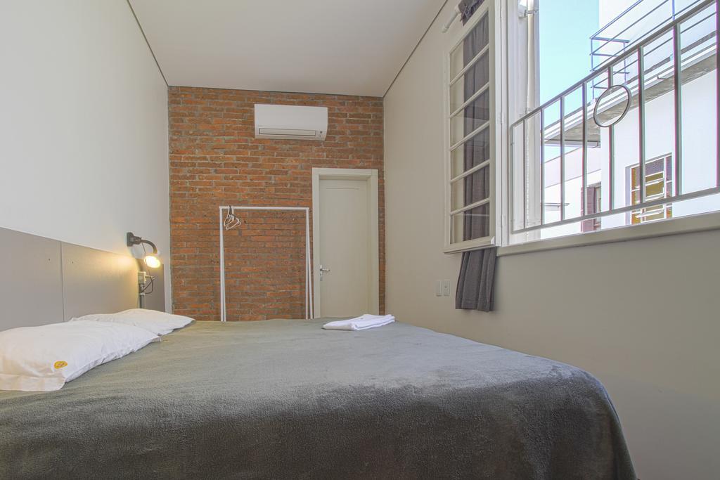 Brick Hostel Porto Alegre Værelse billede